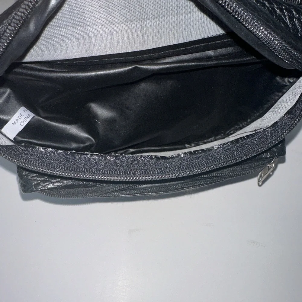 Vintage B'KLYN New York Fanny Pack‎ -  Black Nylon. Very Nice Condition.